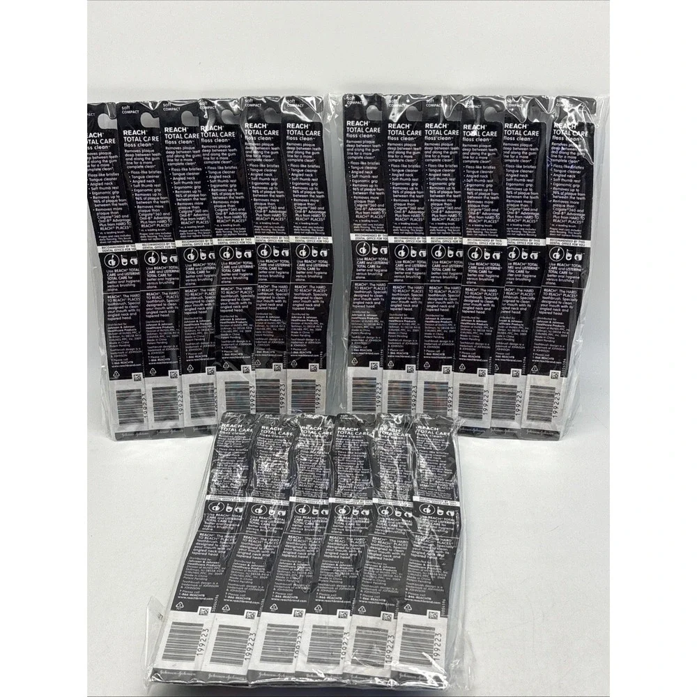 (18) Lot  Reach Total Care Floss Clean Toothbrush- Soft  Assorted Bulk Lot